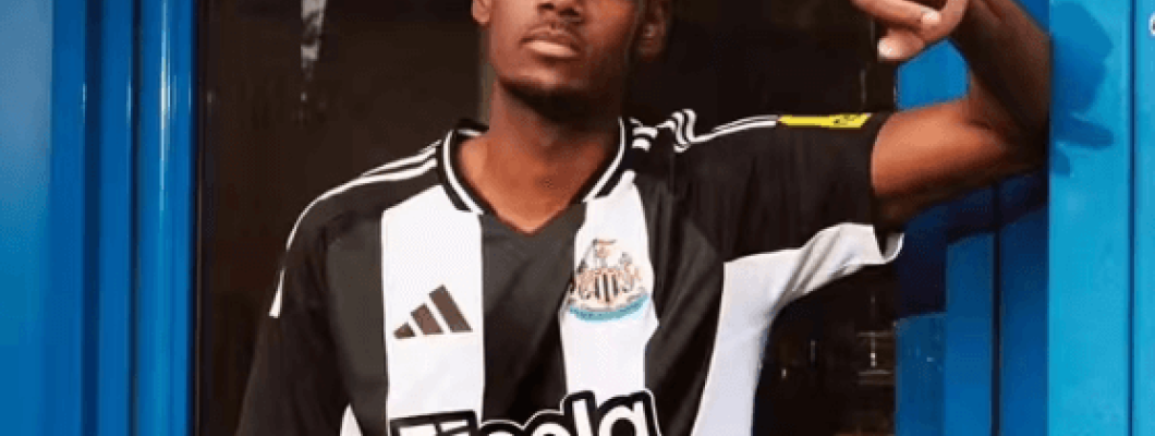 Alexander Isak, wszechstronny środkowy napastnik Newcastle